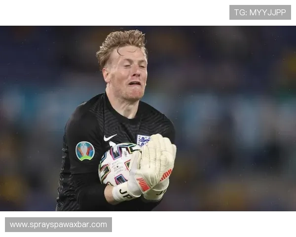 皮克福德补时扑救托纳利重炮当选英超最佳